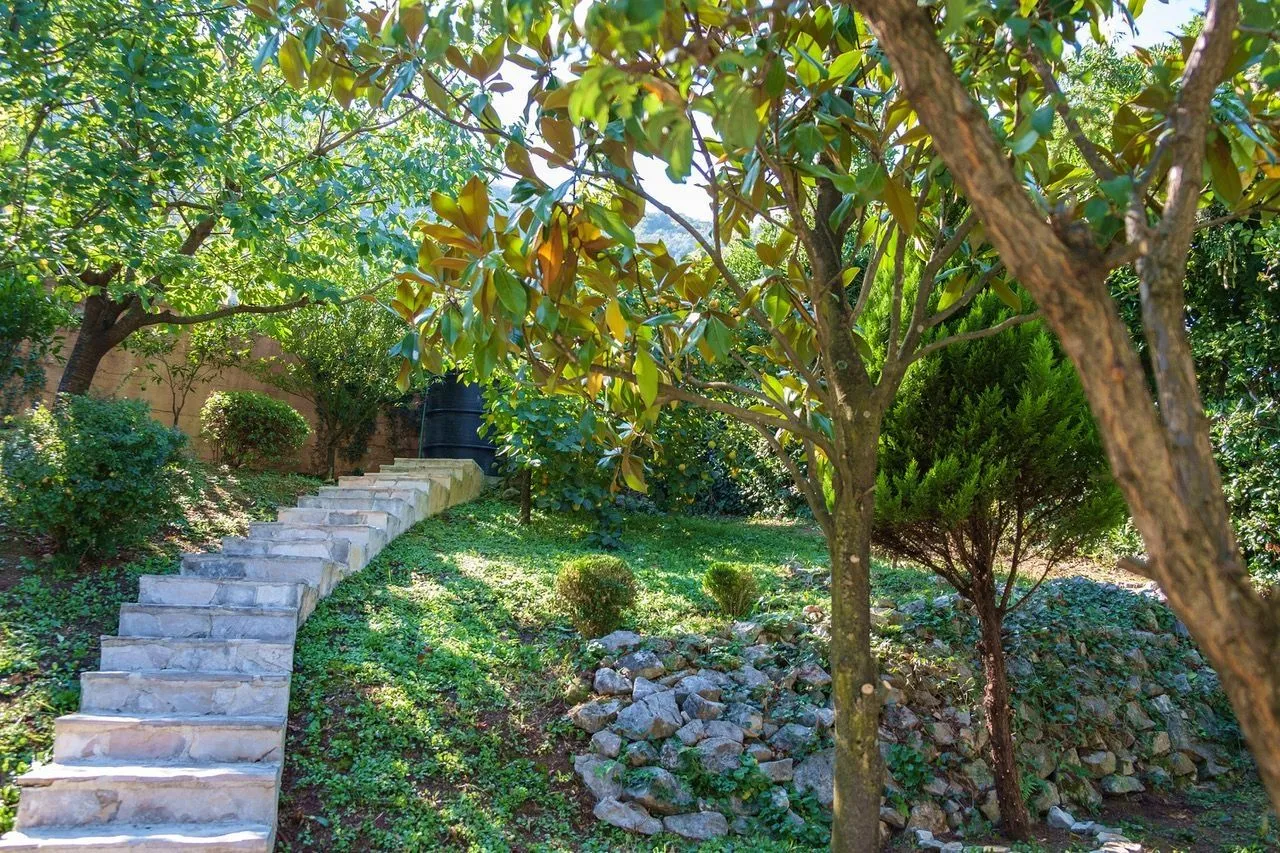 Sale, house, 300m², Stoliv, Kotor