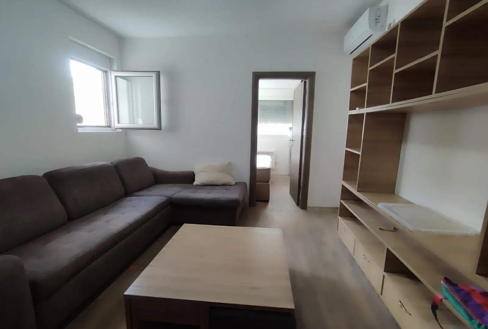Prodaja, jednosoban stan, 38m², Malo Brdo, Podgorica
