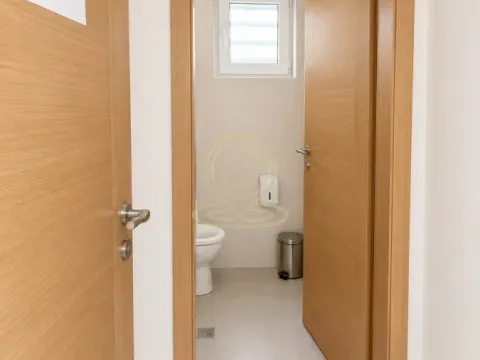 Rent, office space, 65m², Centar, Vrnjačka Banja - image 11