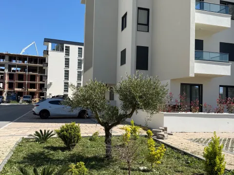 Sale, one bedroom apartment, 48m², Velika Plaža, Ulcinj - image 2