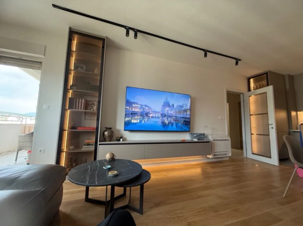 Rent, two bedroom apartment, 70m², Central Point, Podgorica