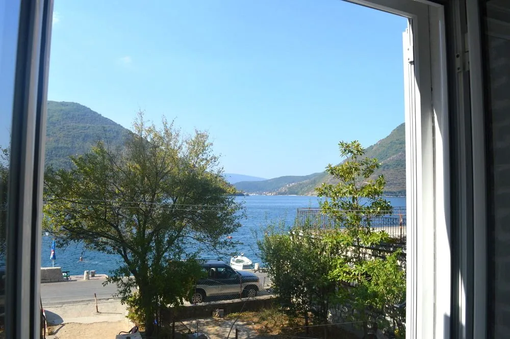 Sale, two bedroom apartment, 66m², Perast, Kotor