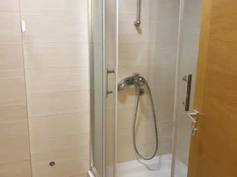 Prodaja, jednosoban stan, 43m², City Kvart, Podgorica - image 8