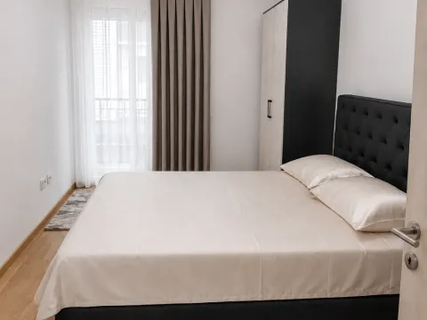 Izdavanje, dvosoban stan, 60m², Stara Varoš, Podgorica - image 11