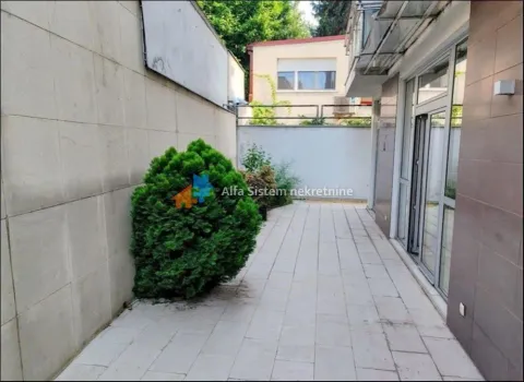 Izdavanje, četvorosoban stan, 135m², Autokomanda, Voždovac Sve Podlokacije - image 15