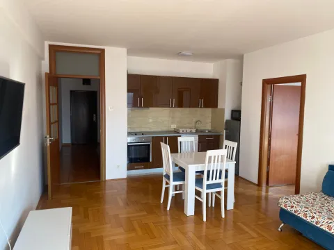 Rent, one bedroom apartment, 64m², Centar, Tivat - image 6