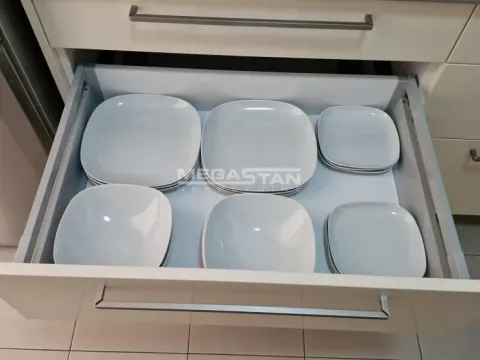 Izdavanje, trosoban stan, 88m², Neimar, Vračar Sve Podlokacije - image 10