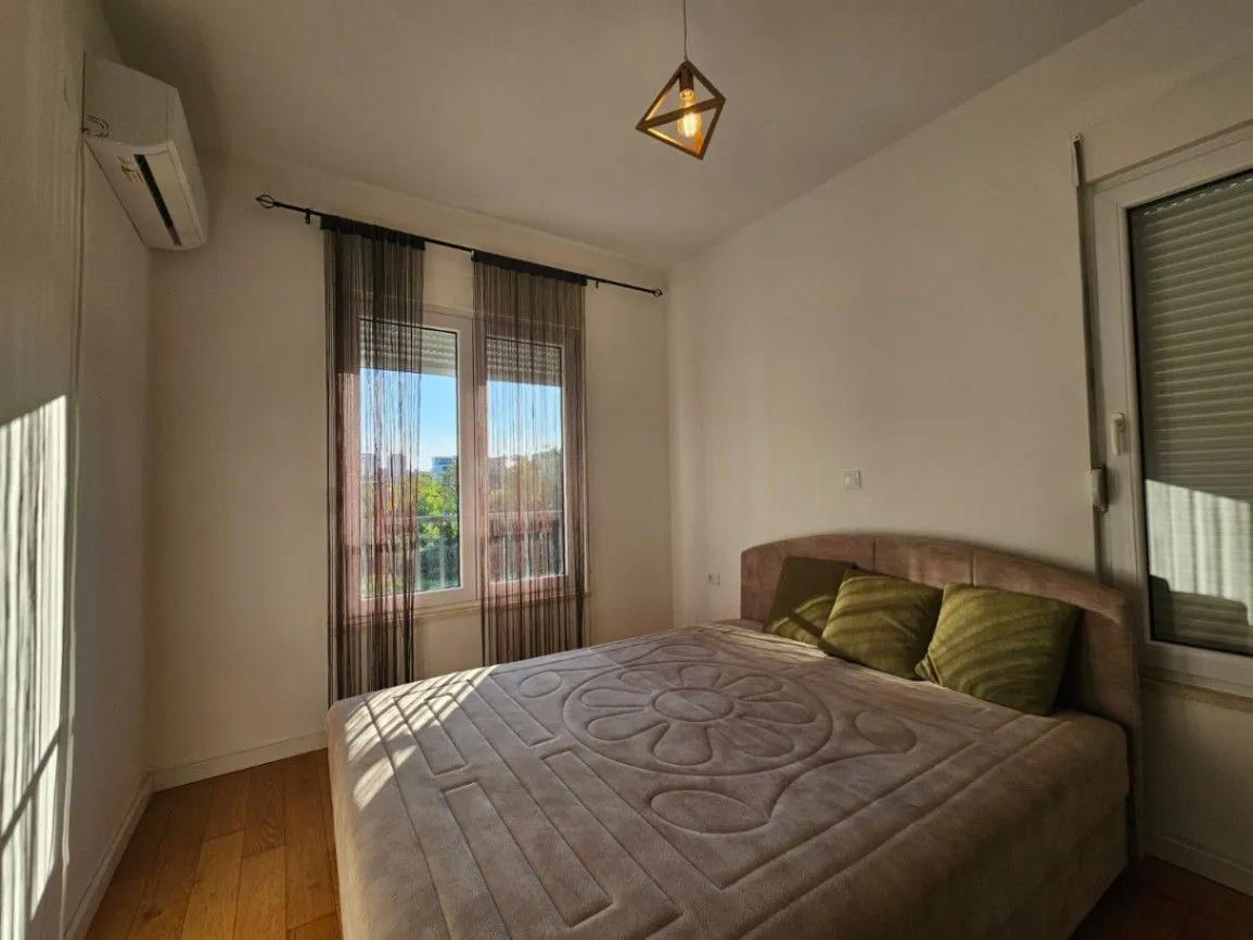 Izdavanje, jednosoban stan, 40m², Cvijetin Brijeg, Podgorica