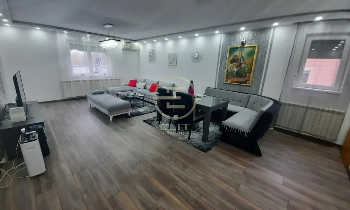 Prodaja, kuća, 154m², Sajlovo, Novi Sad Sve Podlokacije