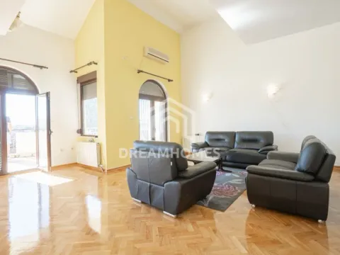 Izdavanje, kuća, 280m², Gorica C, Podgorica - image 5