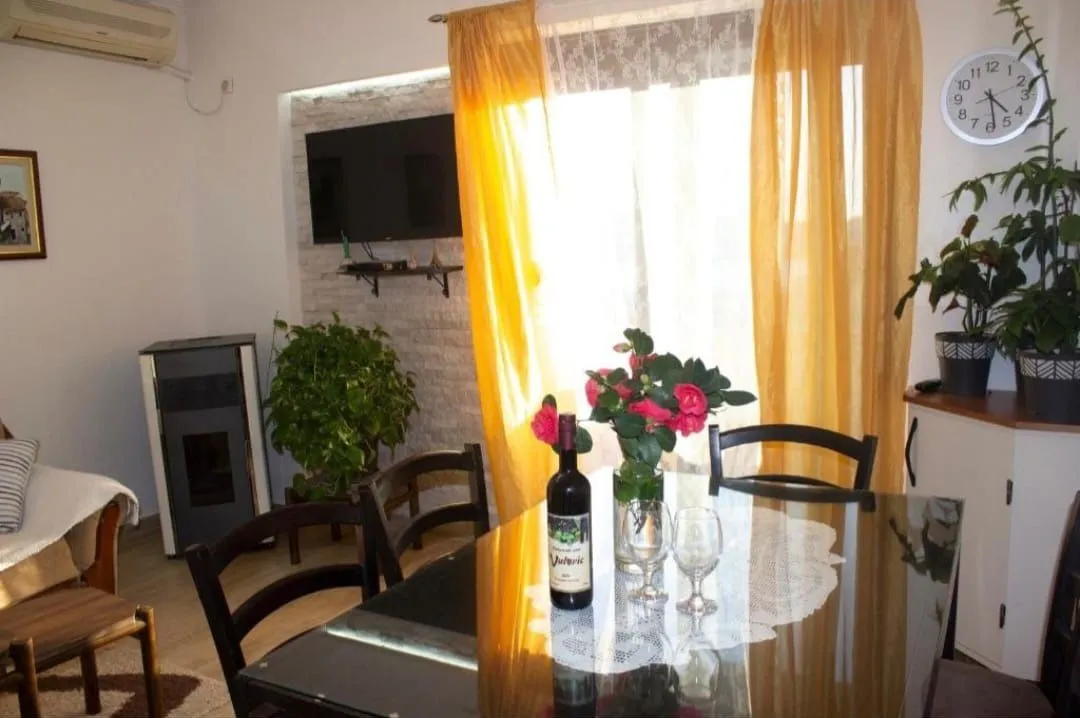 Rent, one bedroom apartment, 54m², Kava, Tivat