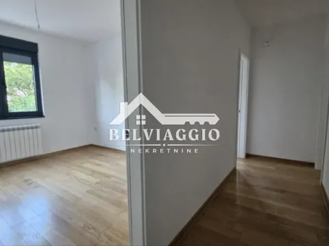 Prodaja, četvorosoban stan, 126m², Bandžovo brdo, Rožaje - image 4