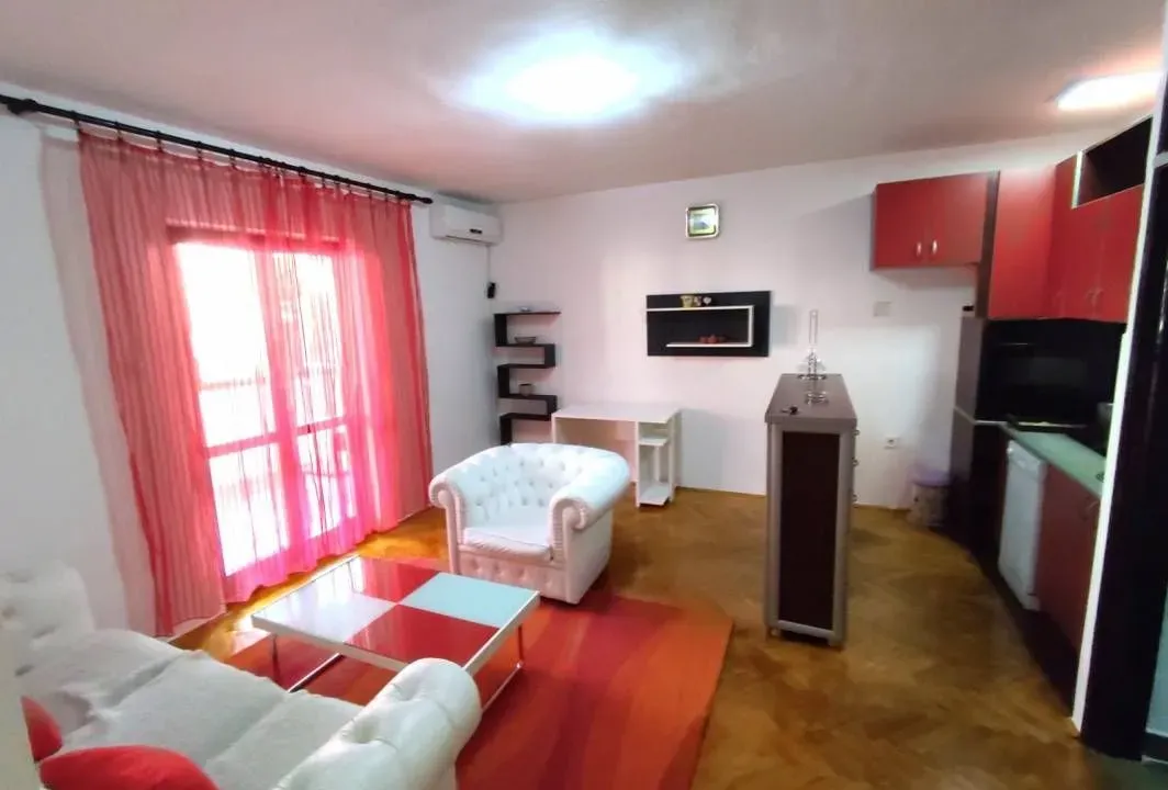 Rent, one bedroom apartment, 50m², Malo Brdo, Podgorica