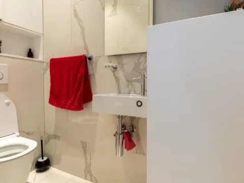 Izdavanje, trosoban stan, 142m², Podgorica, Crna Gora - image 10