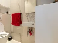 Izdavanje, trosoban stan, 142m², Podgorica, Crna Gora - image 10