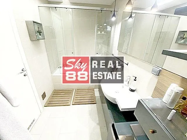 Sale, four bedroom apartment, 115m², Kalenić Pijaca, Vračar Sve Podlokacije