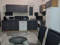 Prodaja, trosoban stan, 66m2, Đeram Pijaca, Beograd