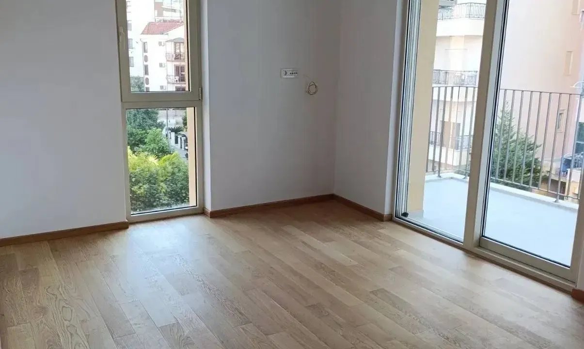 Sale, two bedroom apartment, 65m², Centar, Budva