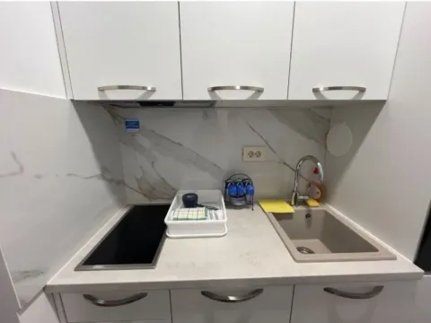 Izdavanje, garsonjera, 38m², Centar, Budva - image 4