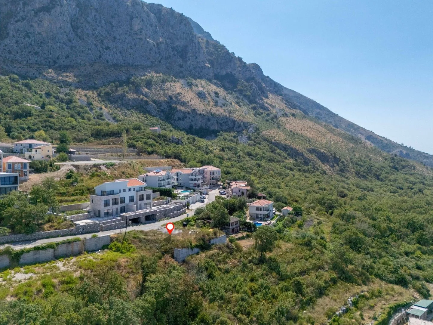 Prodaja, plac, 730m², Blizikuće, Budva