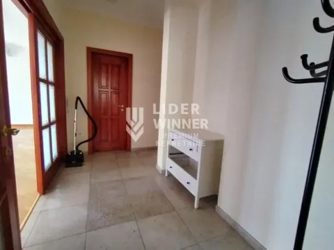 Izdavanje, kuća, 500m², Lekino Brdo, Voždovac Sve Podlokacije - image 3