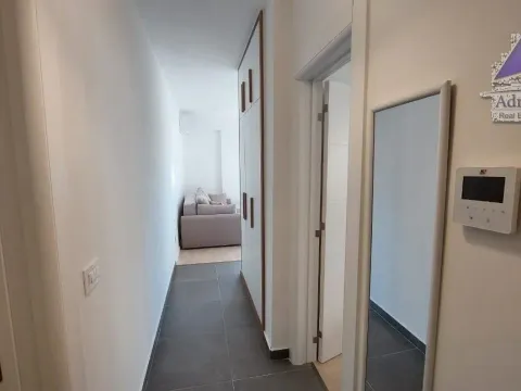 Sale, one bedroom apartment, 39m², Podkošljun, Budva - image 11