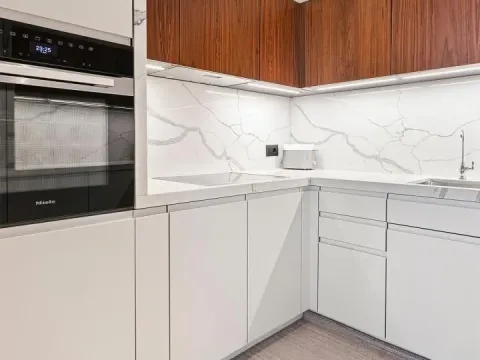 Prodaja, dvosoban stan, 186m², Tivat, Crna Gora - image 18