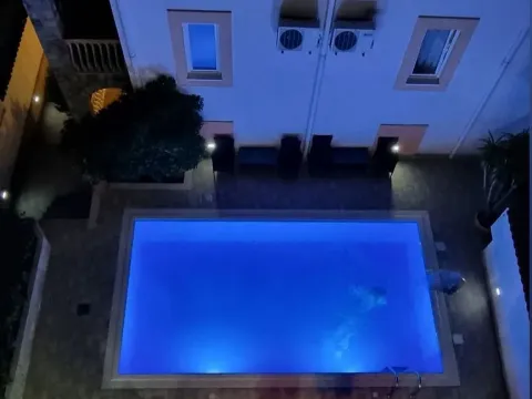 Rent, one bedroom apartment, 40m², Budva, Crna Gora - image 5