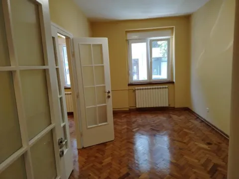 Prodaja, četvorosoban stan, 77m², Skadarlija, Beograd - image 10