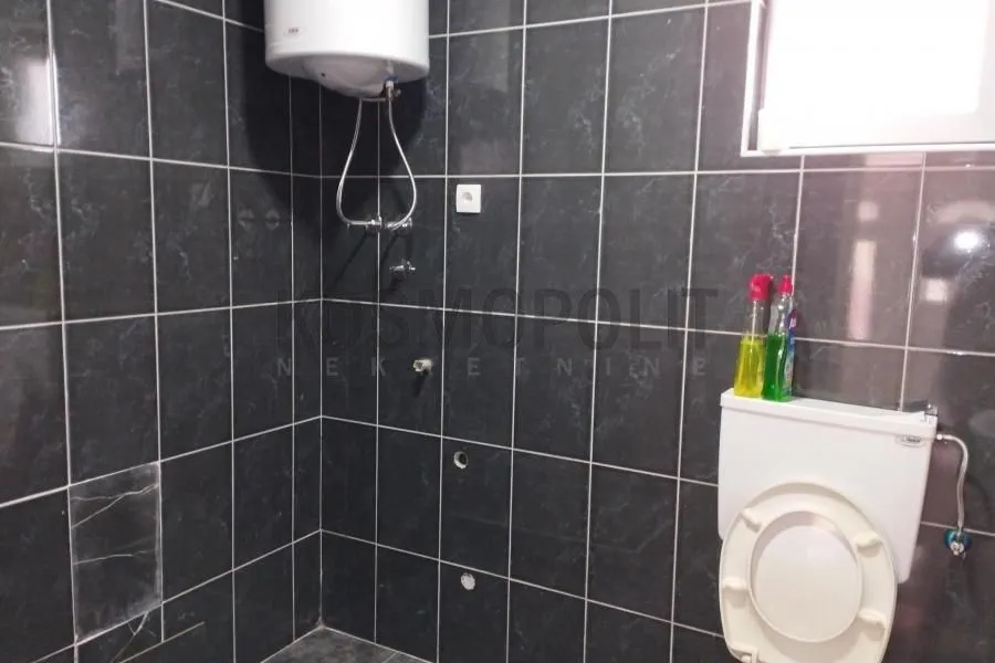 Prodaja, trosoban stan, 67m², Zemun Sve Podlokacije, Beograd