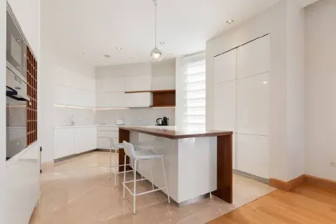 Prodaja, kuća, 476m², Blizikuće, Budva - image 5