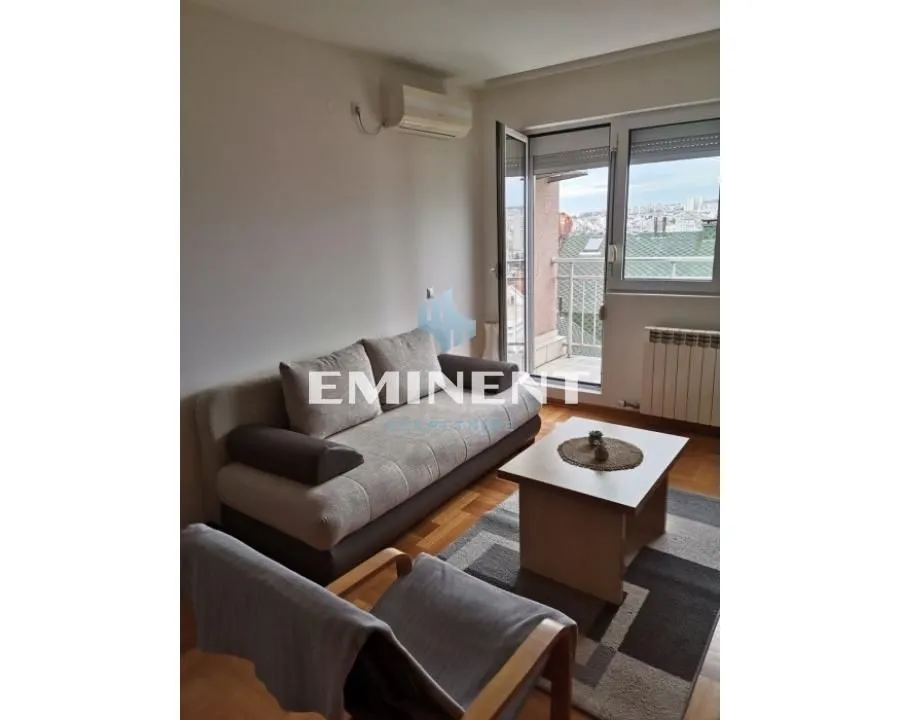 Izdavanje, jednosoban stan, 28m², Autokomanda, Voždovac Sve Podlokacije