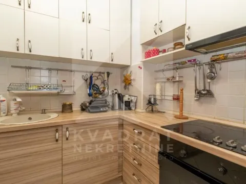 Rent, three bedroom apartment, 97m², Blok 9, Podgorica - image 6