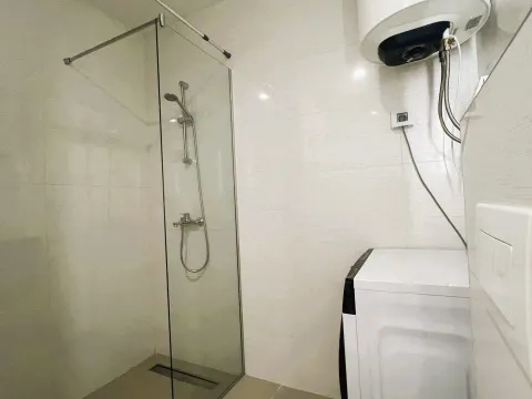 Rent, one bedroom apartment, 45m², Stari Aerodrom, Podgorica - image 8