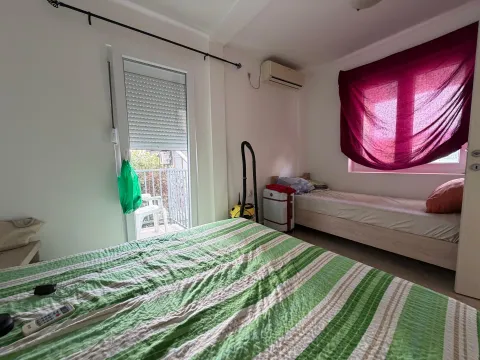 Rent, two bedroom apartment, 75m², Krašići, Tivat - image 7
