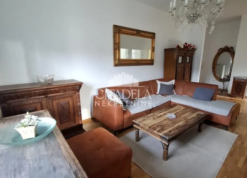 Izdavanje, četvorosoban stan, 81m², Stari Košutnjak, Rakovica