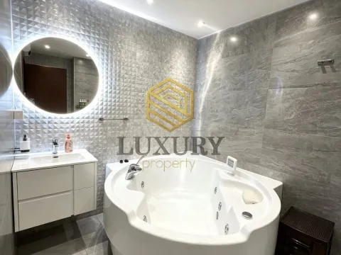 Rent, three bedroom apartment, 215m², Centar, Podgorica - image 6