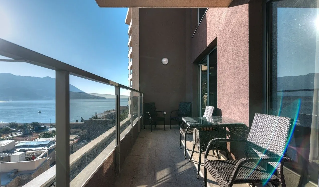 Prodaja, trosoban stan, 149m², Zavala, Budva