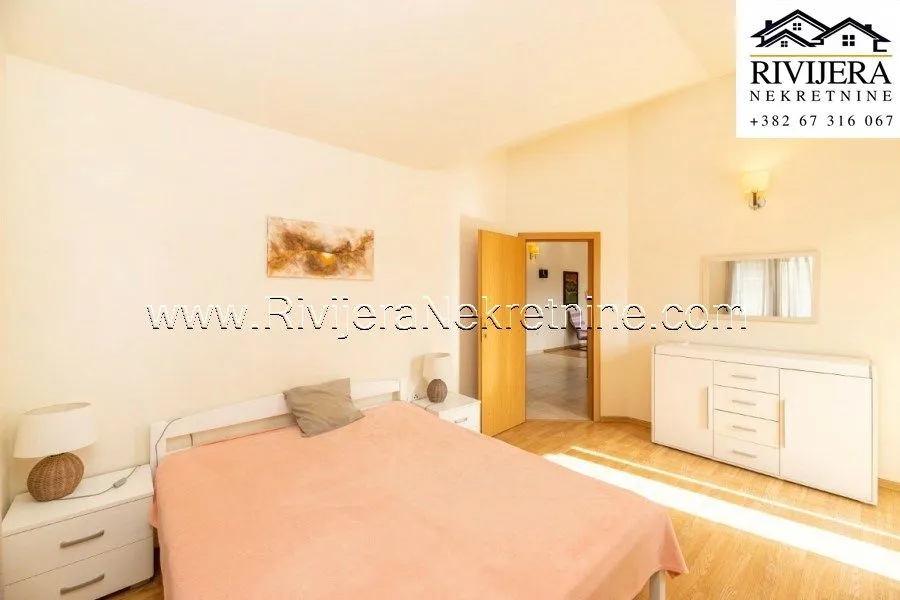 Prodaja, dvosoban stan, 82m², Đenovići, Herceg Novi