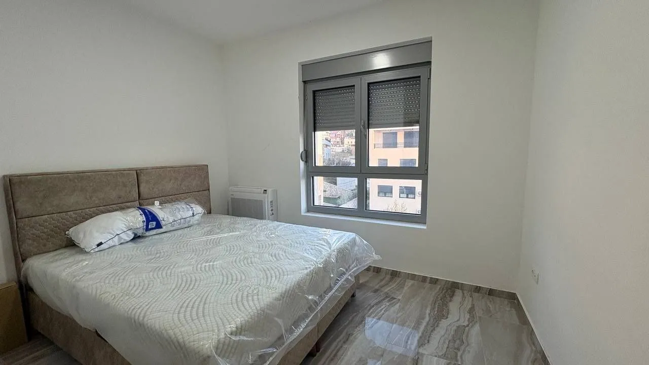 Prodaja, dvosoban stan, 104m², Tivat, Crna Gora