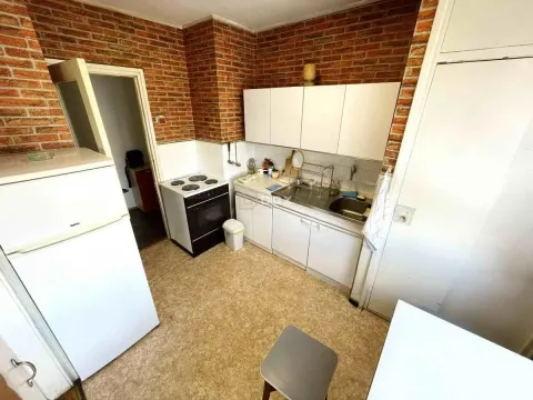 Izdavanje, trosoban stan, 60m², Medijana, Niš - image 4