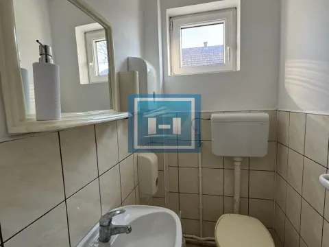 Izdavanje, poslovni prostor, 110m², Ćuprija, Srbija - image 14