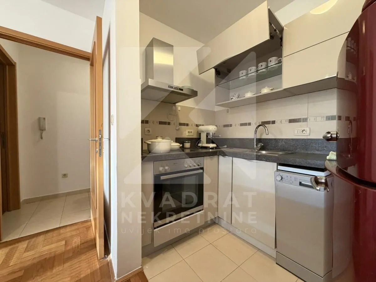 Prodaja, jednosoban stan, 39m², Stari Aerodrom, Podgorica