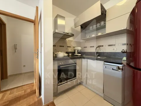 Prodaja, jednosoban stan, 39m², Stari Aerodrom, Podgorica - image 9