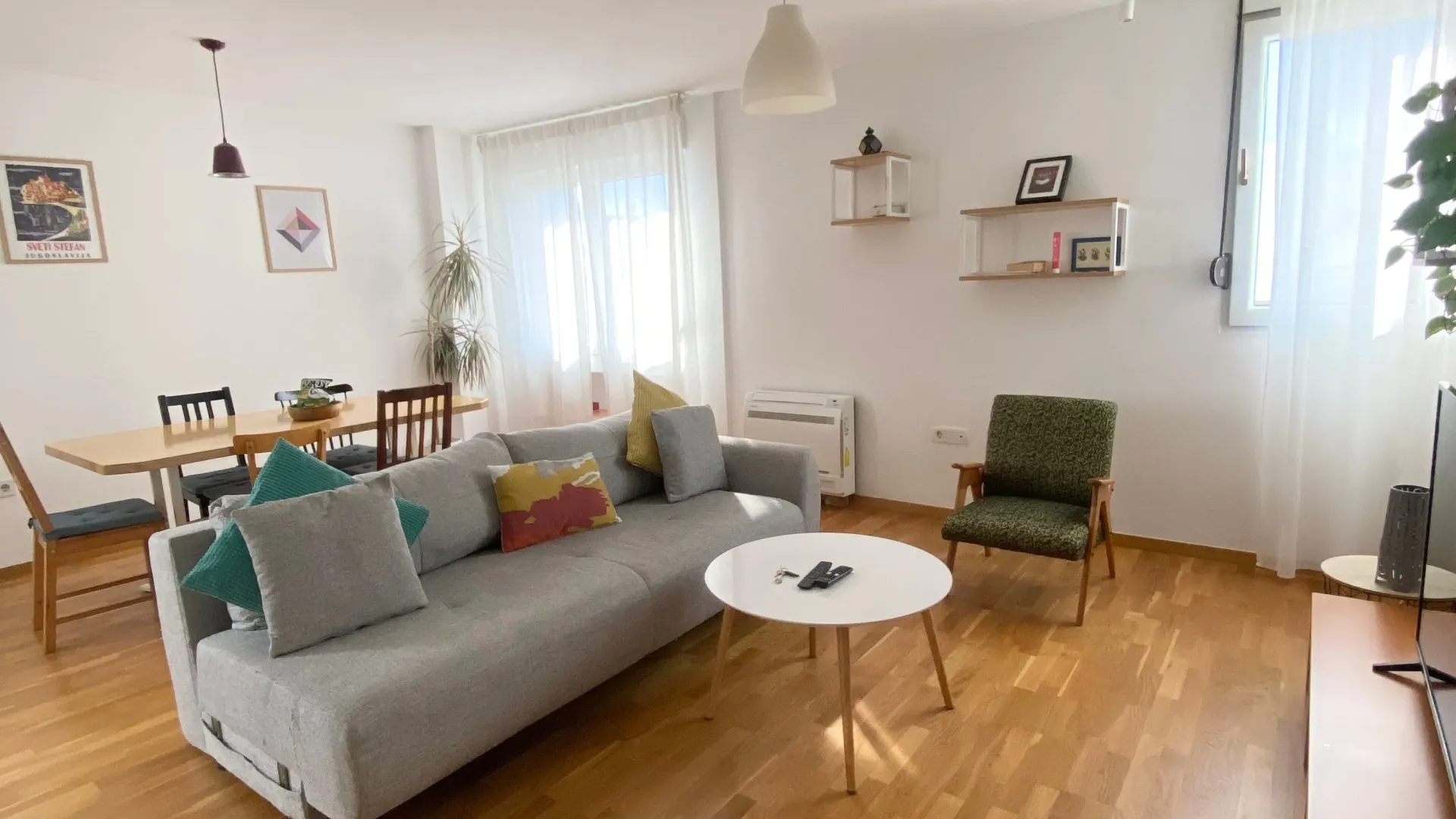 Prodaja, trosoban stan, 95m², Blok 5, Podgorica