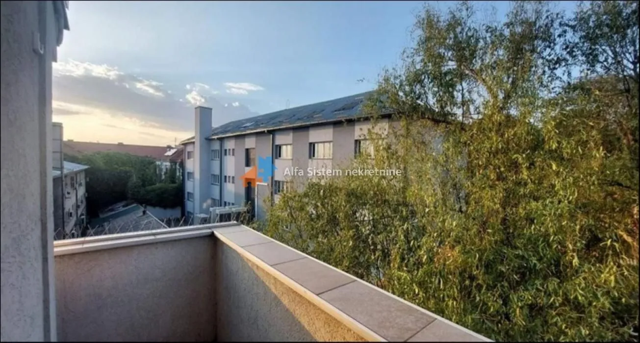 Izdavanje, stan, 44m², Vračar Sve Podlokacije, Beograd
