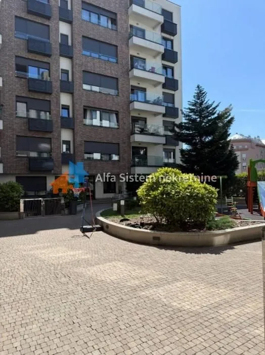 Rent, two bedroom apartment, 55m², Južni Bulevar, Vračar Sve Podlokacije