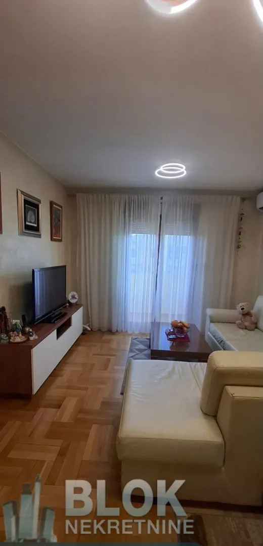 Prodaja, dvosoban stan, 67m², Stari Aerodrom, Podgorica