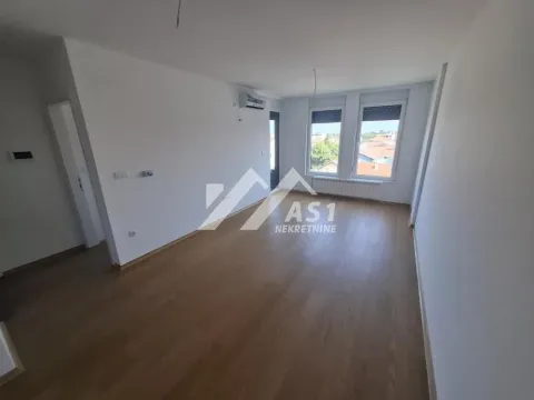 Prodaja, jednosoban stan, 43m², Salajka, Novi Sad Sve Podlokacije - image 5