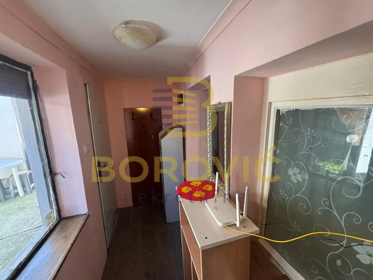 Rent, three bedroom apartment, 54m², Karaburma, Palilula Sve Podlokacije